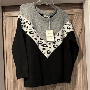 Miracle sweater with Animal Print V